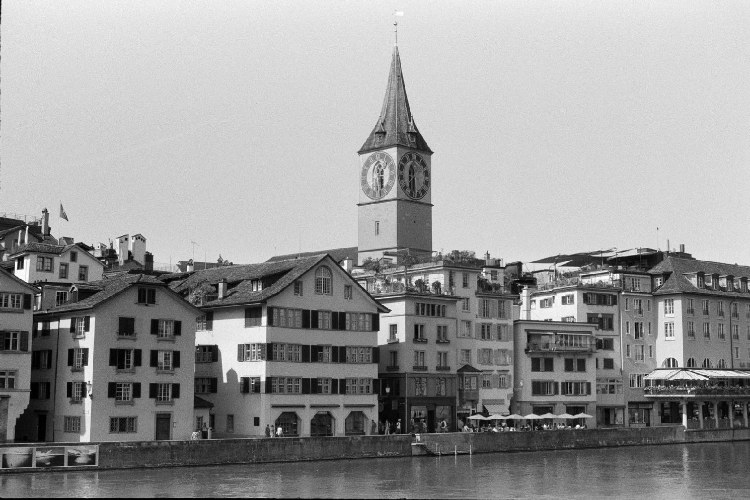 Black-and-white photograph: Stillness, Zurich, Switzerland, 2023